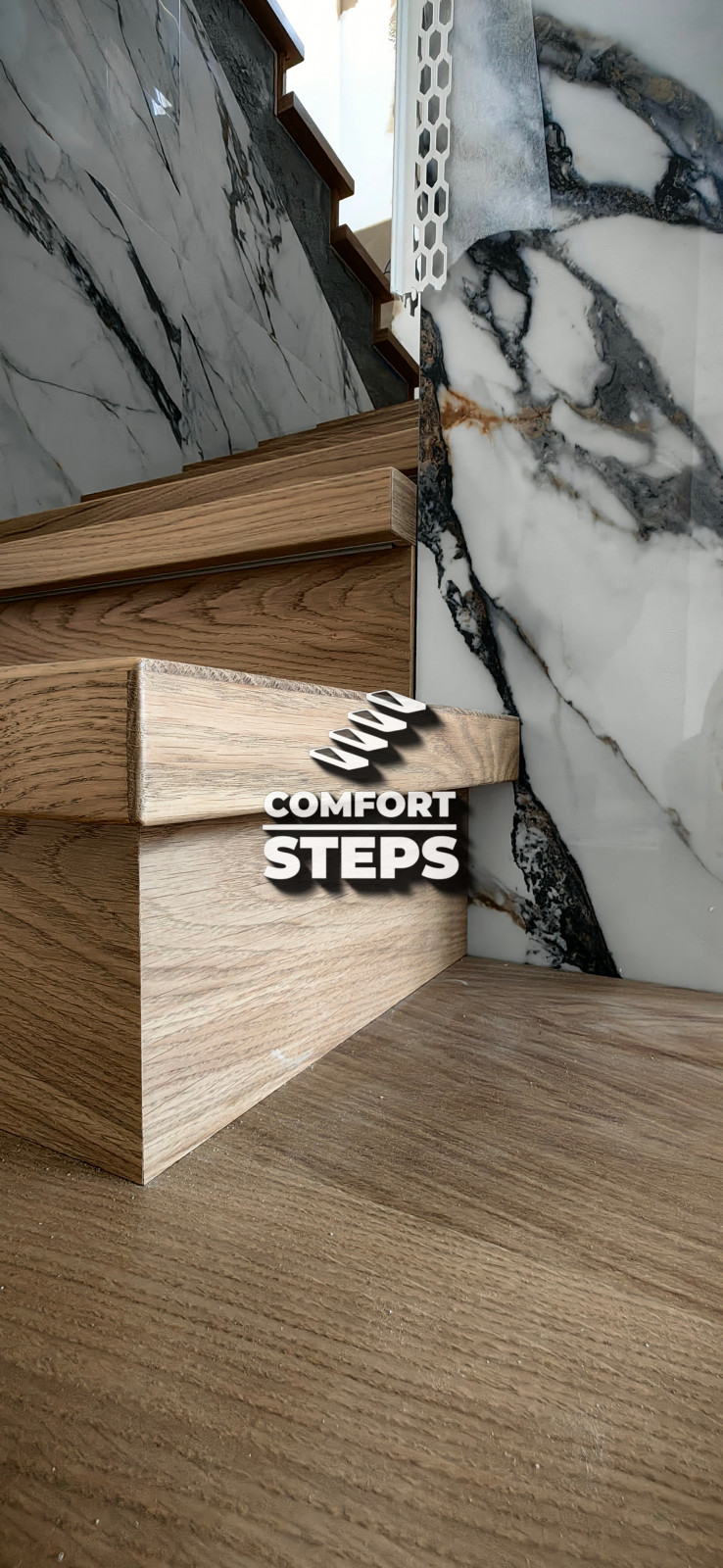 Бетонная лестница обшитая шпоном дуба в Кузнечихе