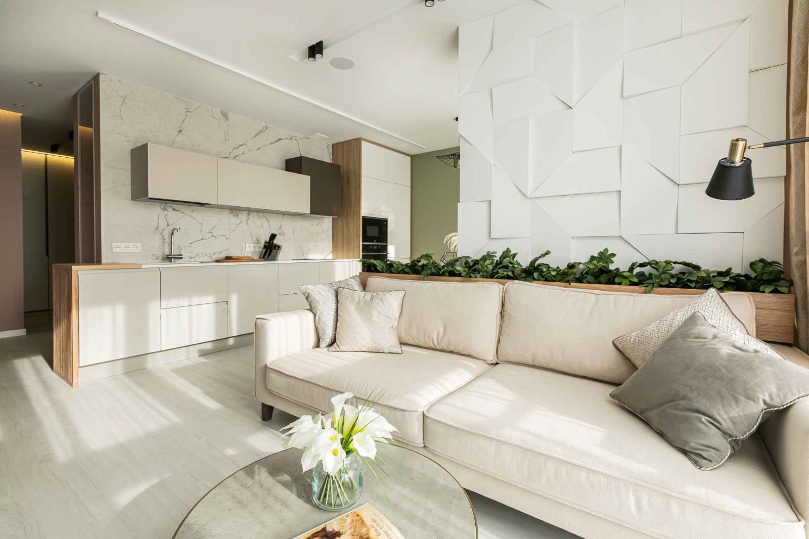 Потолочные гипсовые карнизы АРАТТА