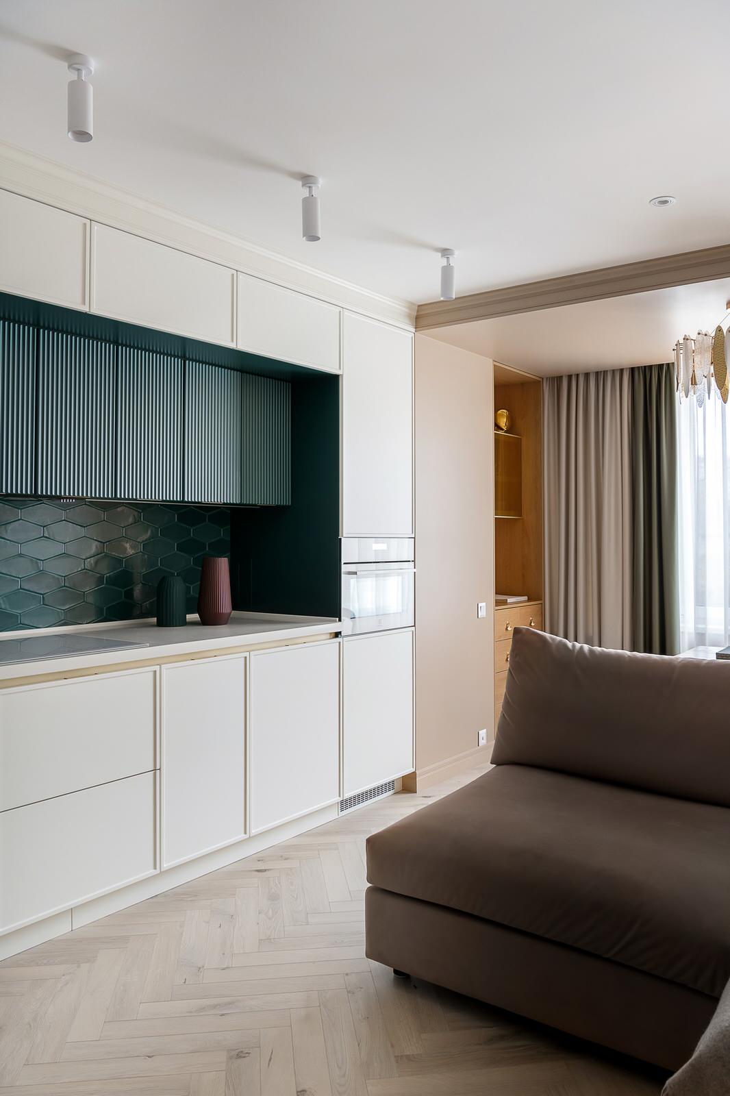 Реализованный проект квартиры в ярких тонах, г.Находка