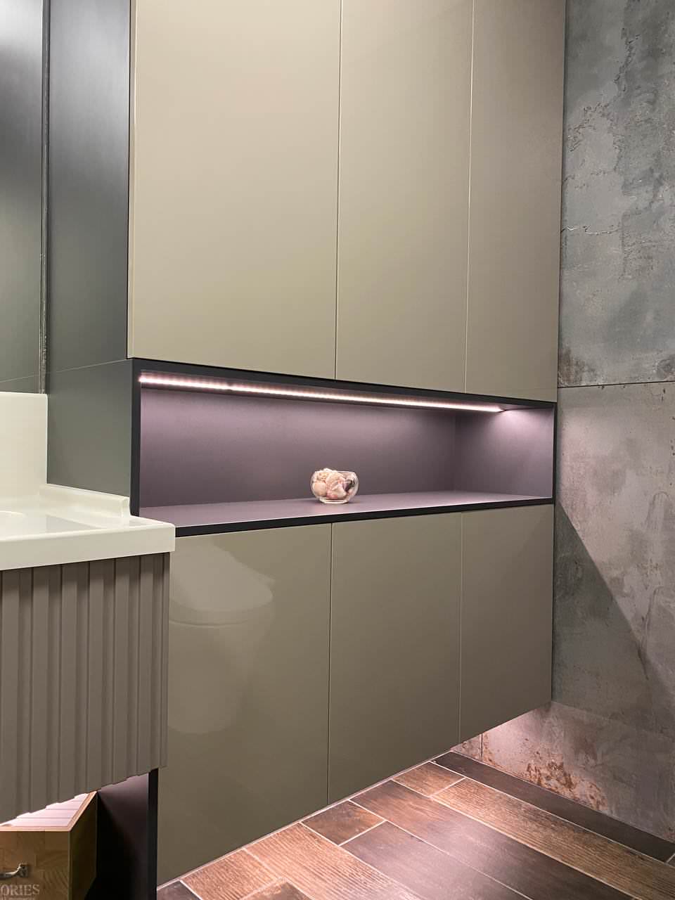 Мебель в санузел для загородного дома