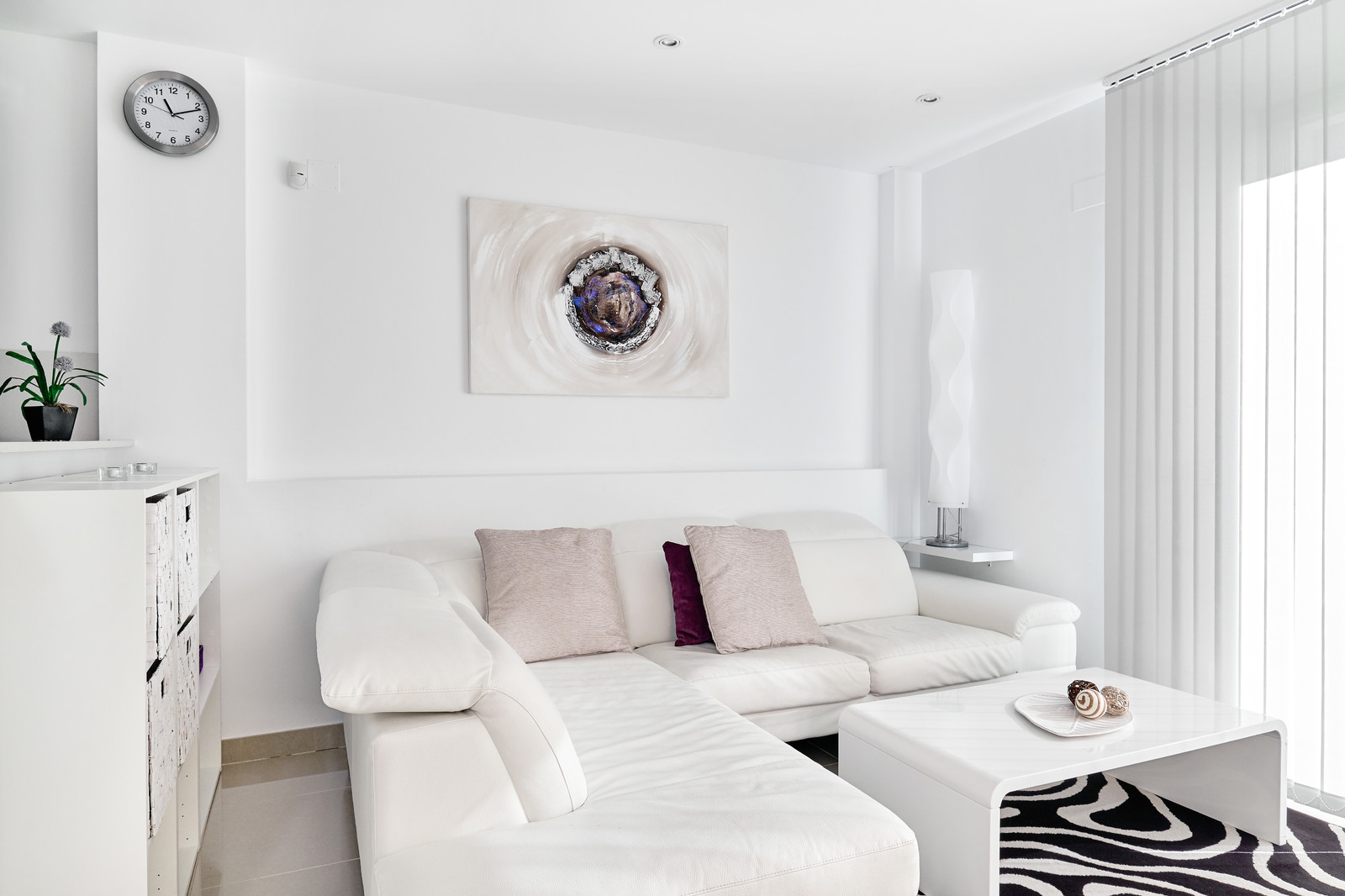 Обложка проекта: Private property interior shooting