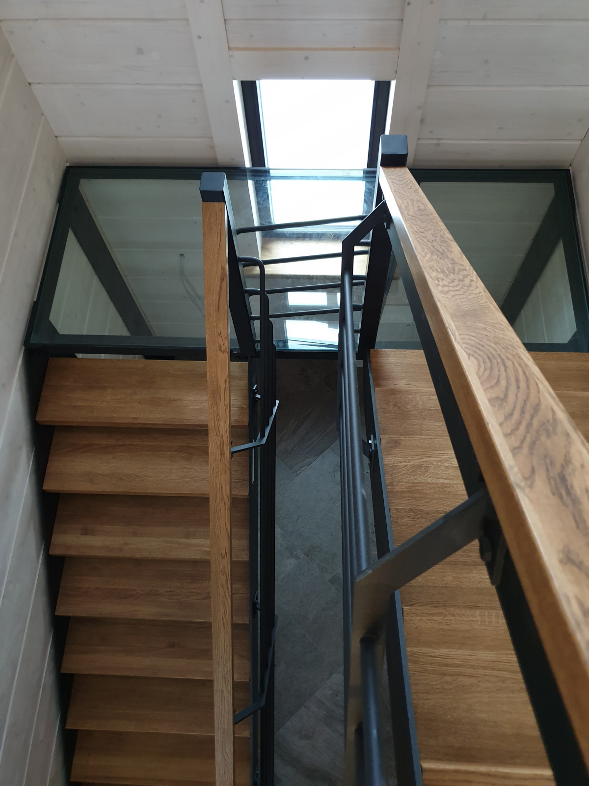 Лестницы из металла