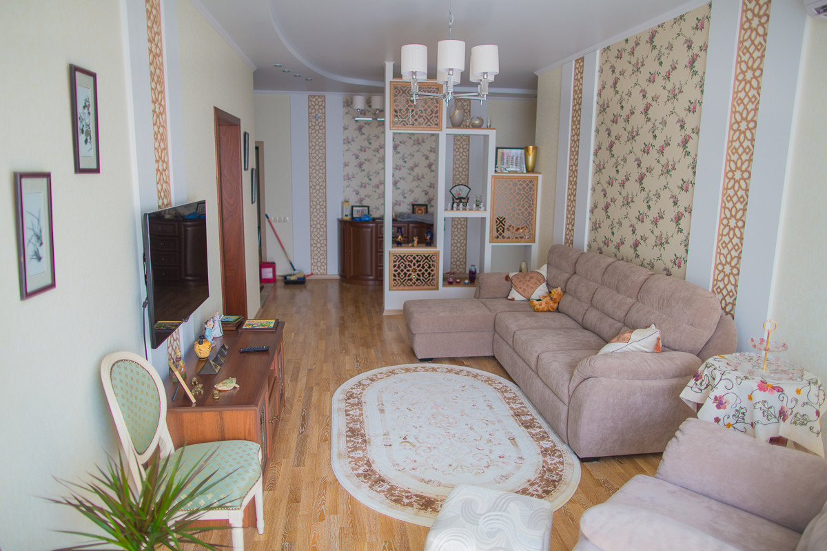 Гостиная в новостройке на Набережной Леонова