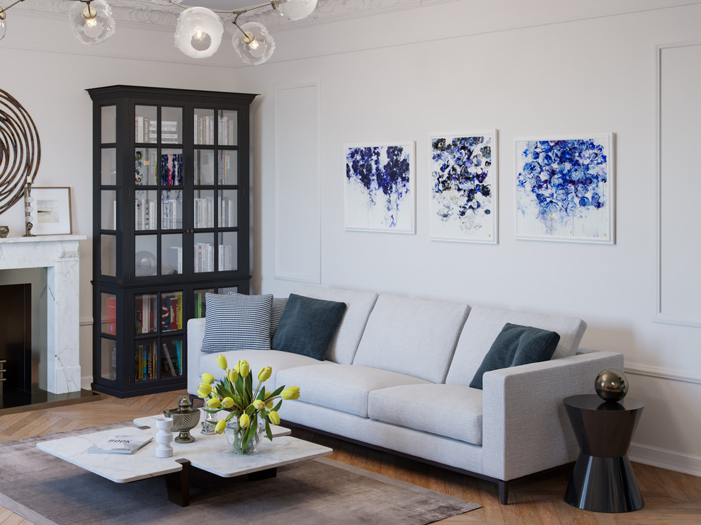 Сталинка на Ломоносовском. Дизайн гостиной в парижском стиле