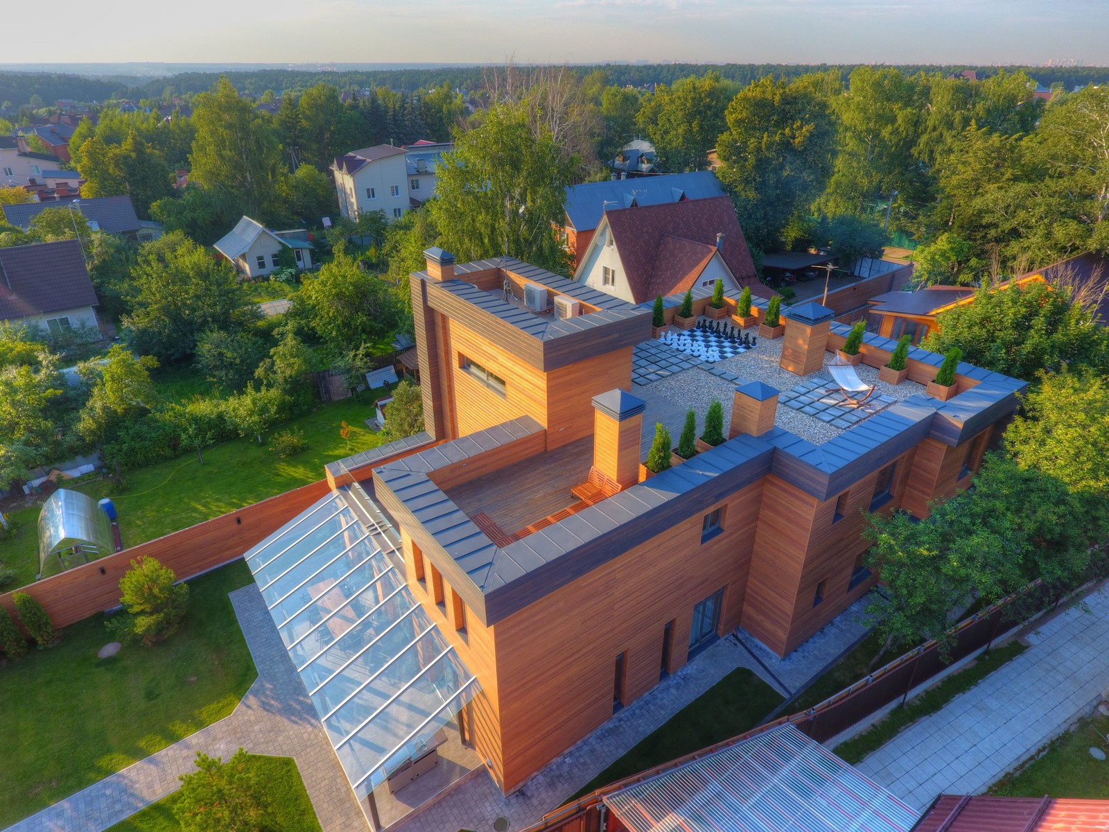 Архитектура: Эко-дом с эксплуатируемой кровлей