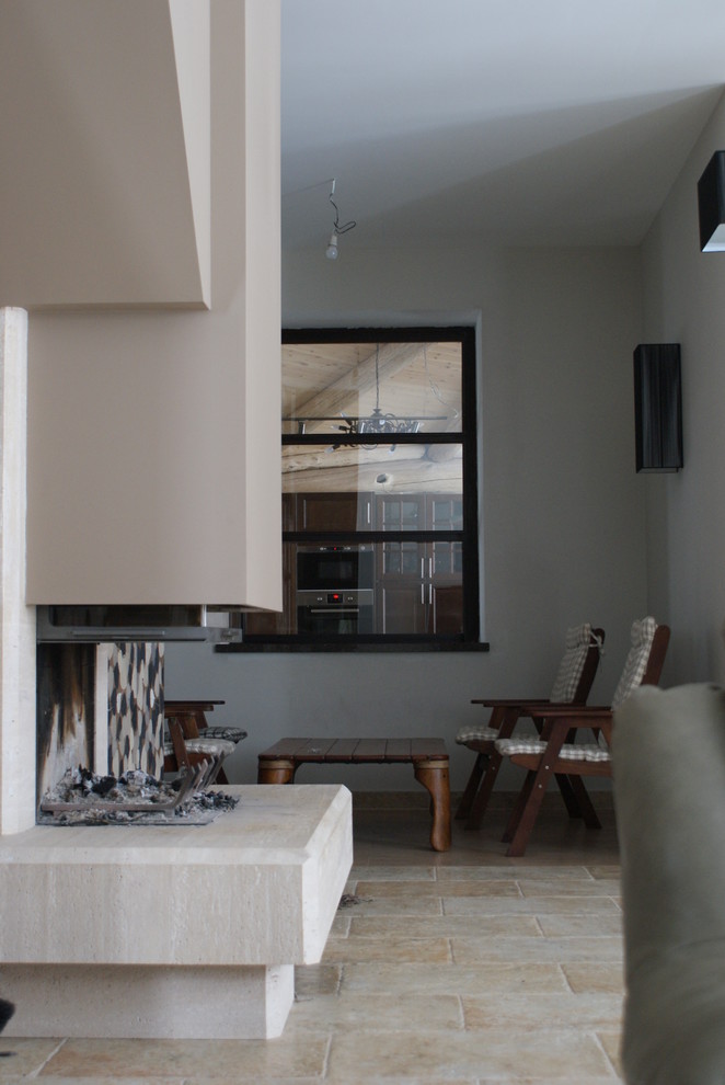 Хороший дом с бревнами