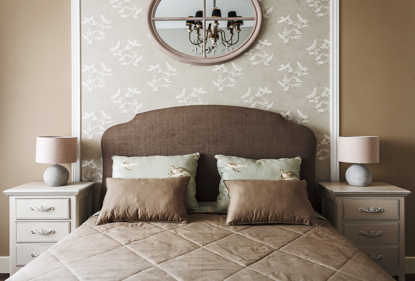 Calm,Cute and Colorful.