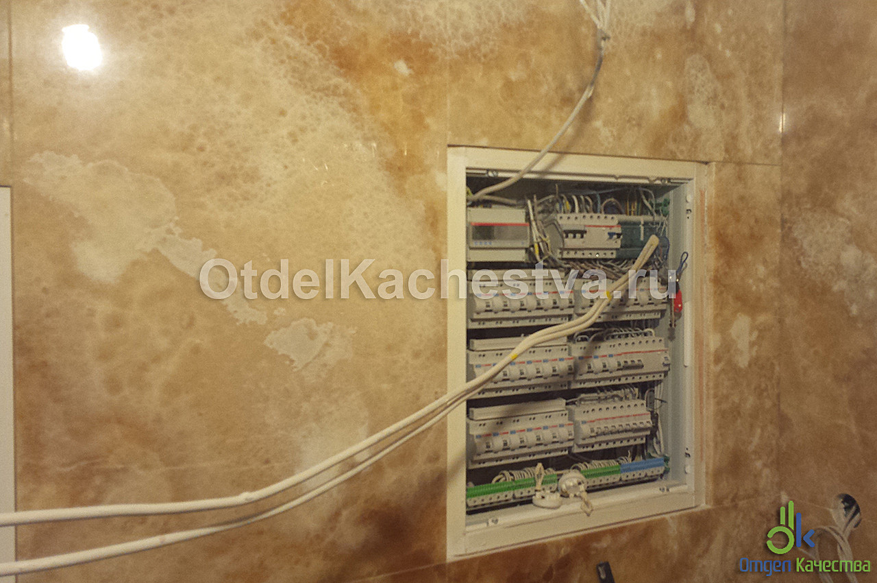 Обложка проекта: Укладка мрамора в холле