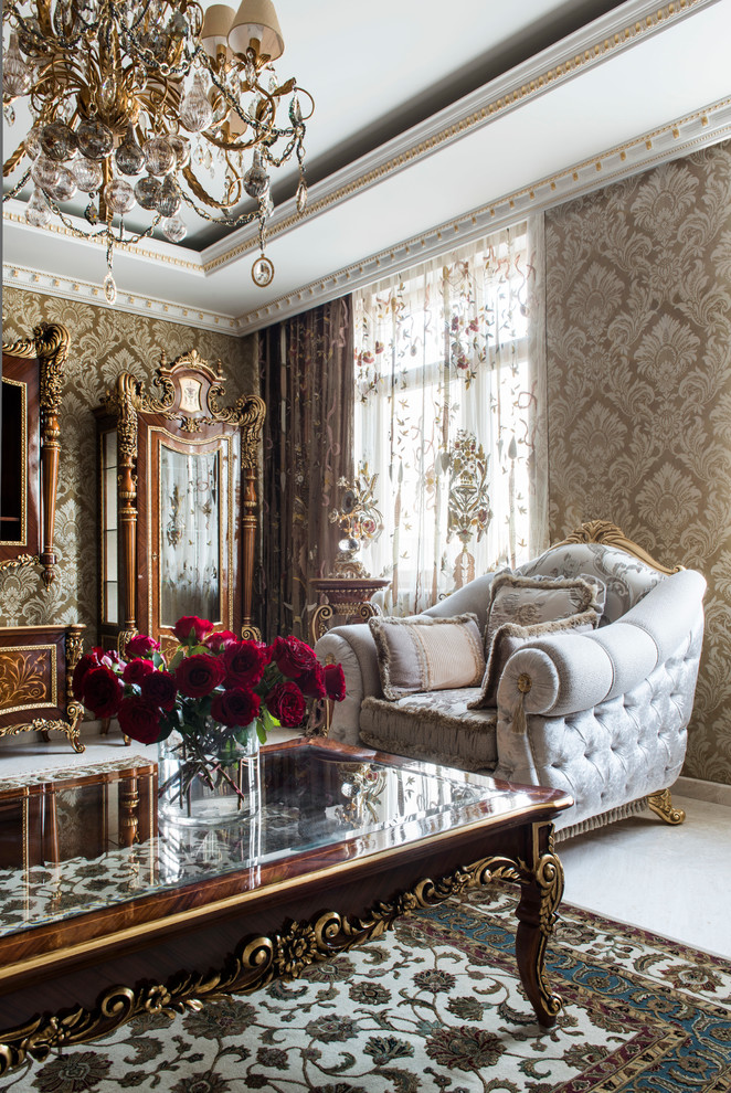 "Нескромное обаяние"