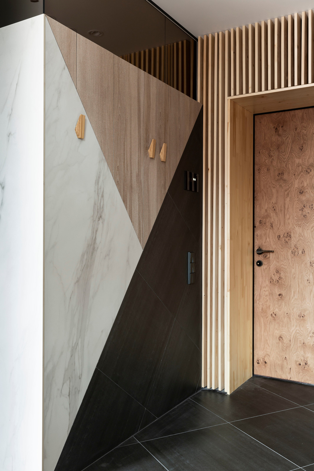 Обложка альбома: коридор