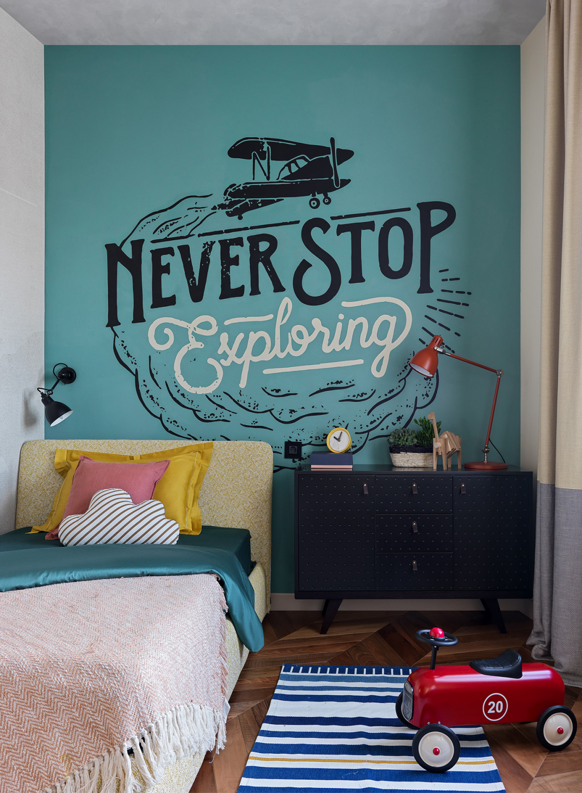 Apartment with grey shades in Saint-Petersburg