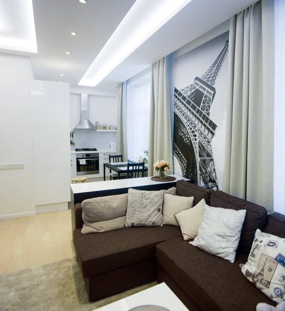 На улице Гастелло