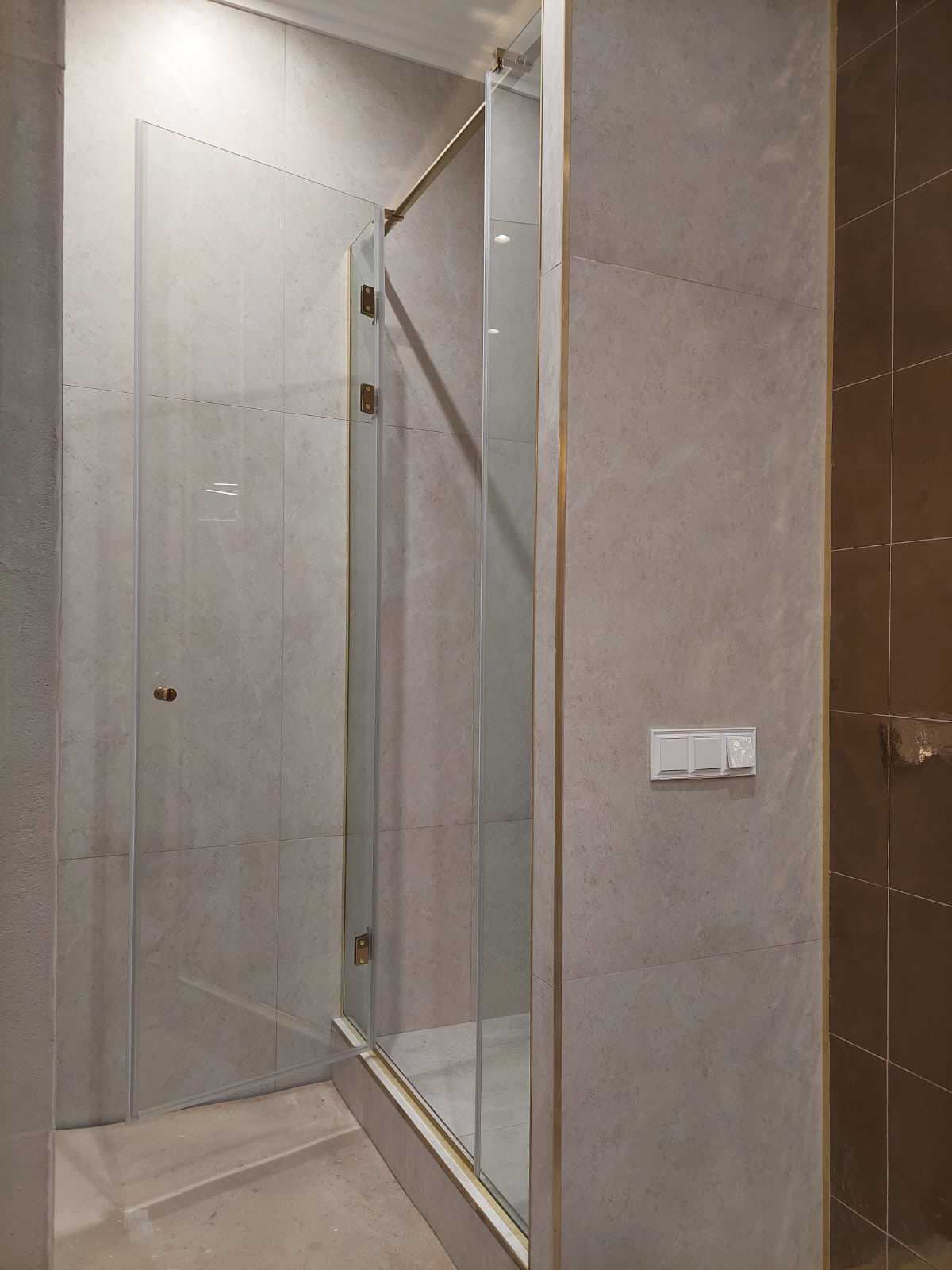 Душевая кабина/ванная комната