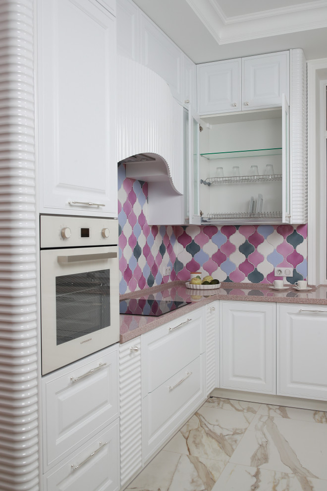 Кухня в сиреневой дымке