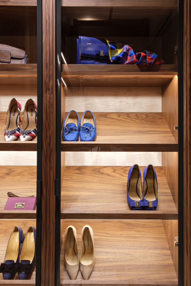 Дом на набережной