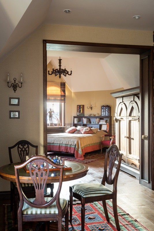 Дом с антиквариатом