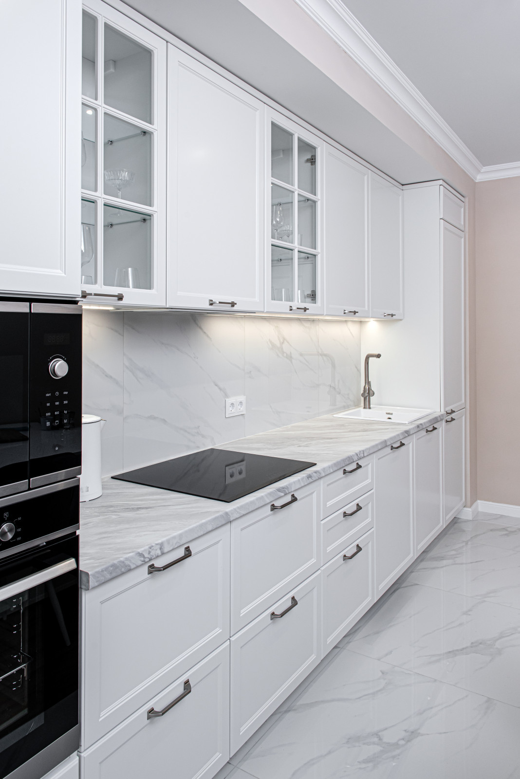 Обложка проекта: Строгая неоклассика