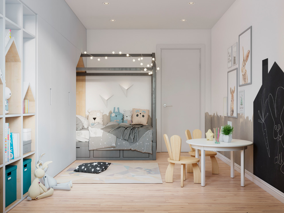 Трехкомнатная квартира в Санкт-Петербурге