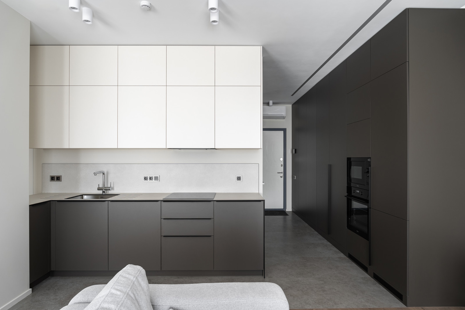 Кухня и шкафная группа