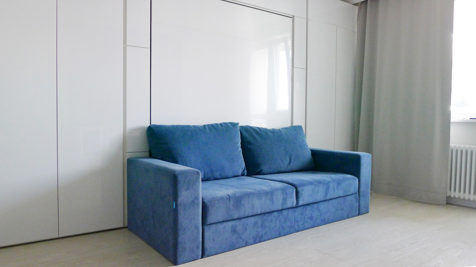 2-х комнатная квартира с синим и розовым