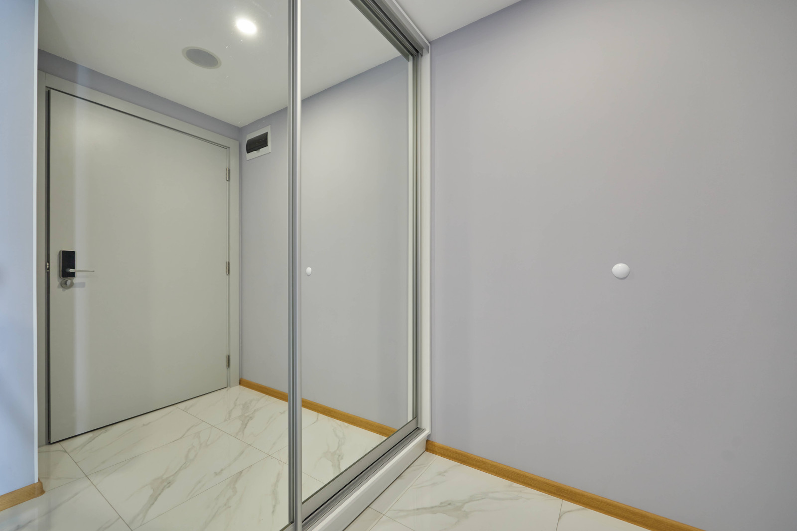 Минималистичные апартаменты евродвушка Avenue