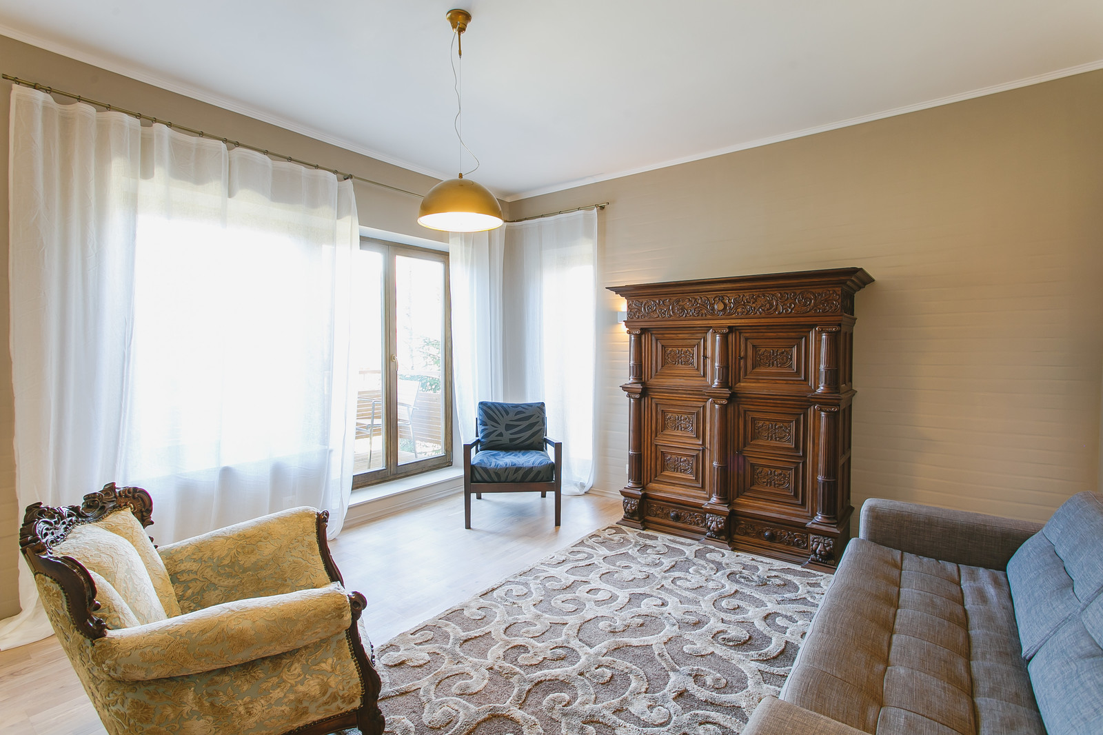 Резиденция в пригороде