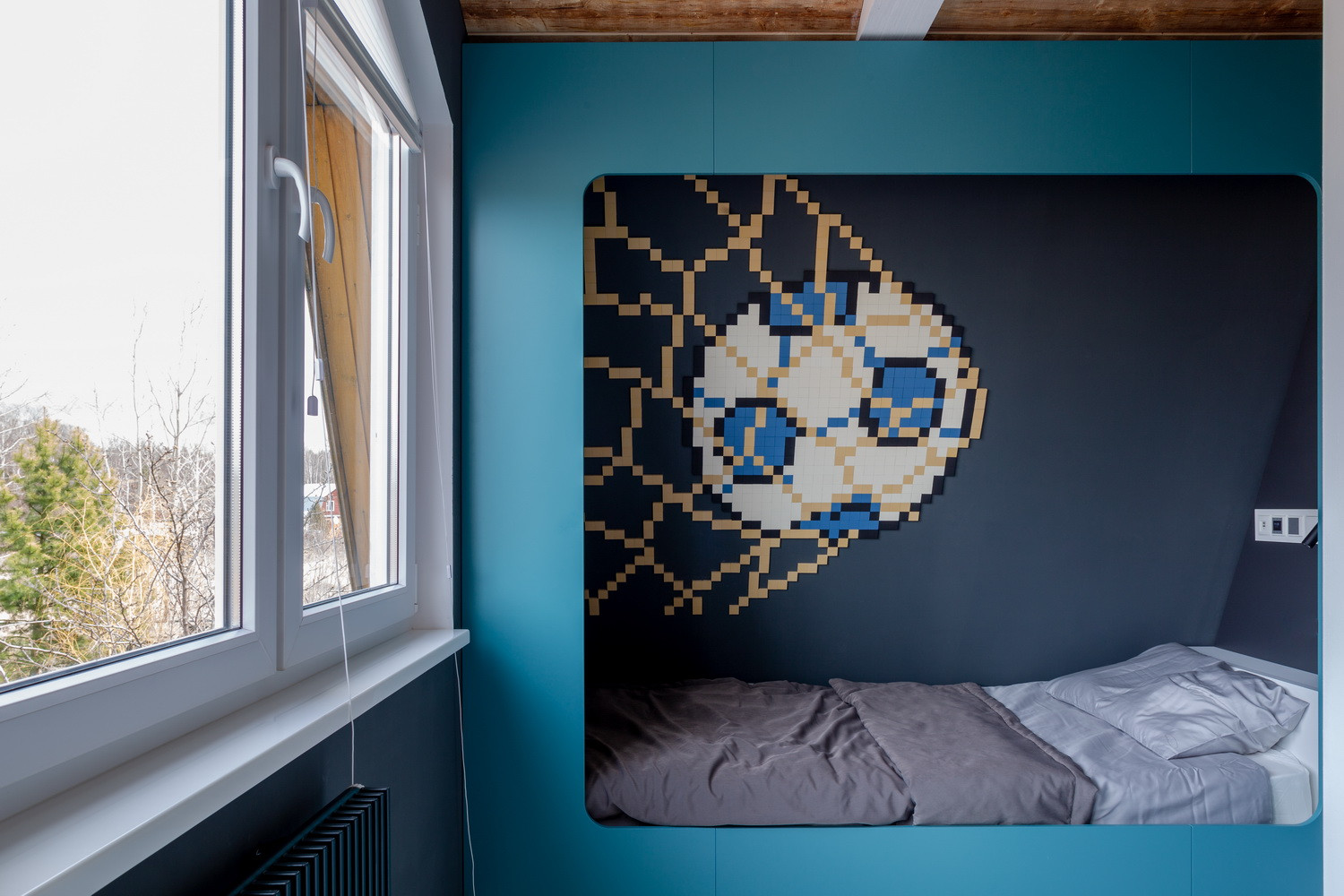 Проект недели: Мансарда по образу капсульного отеля