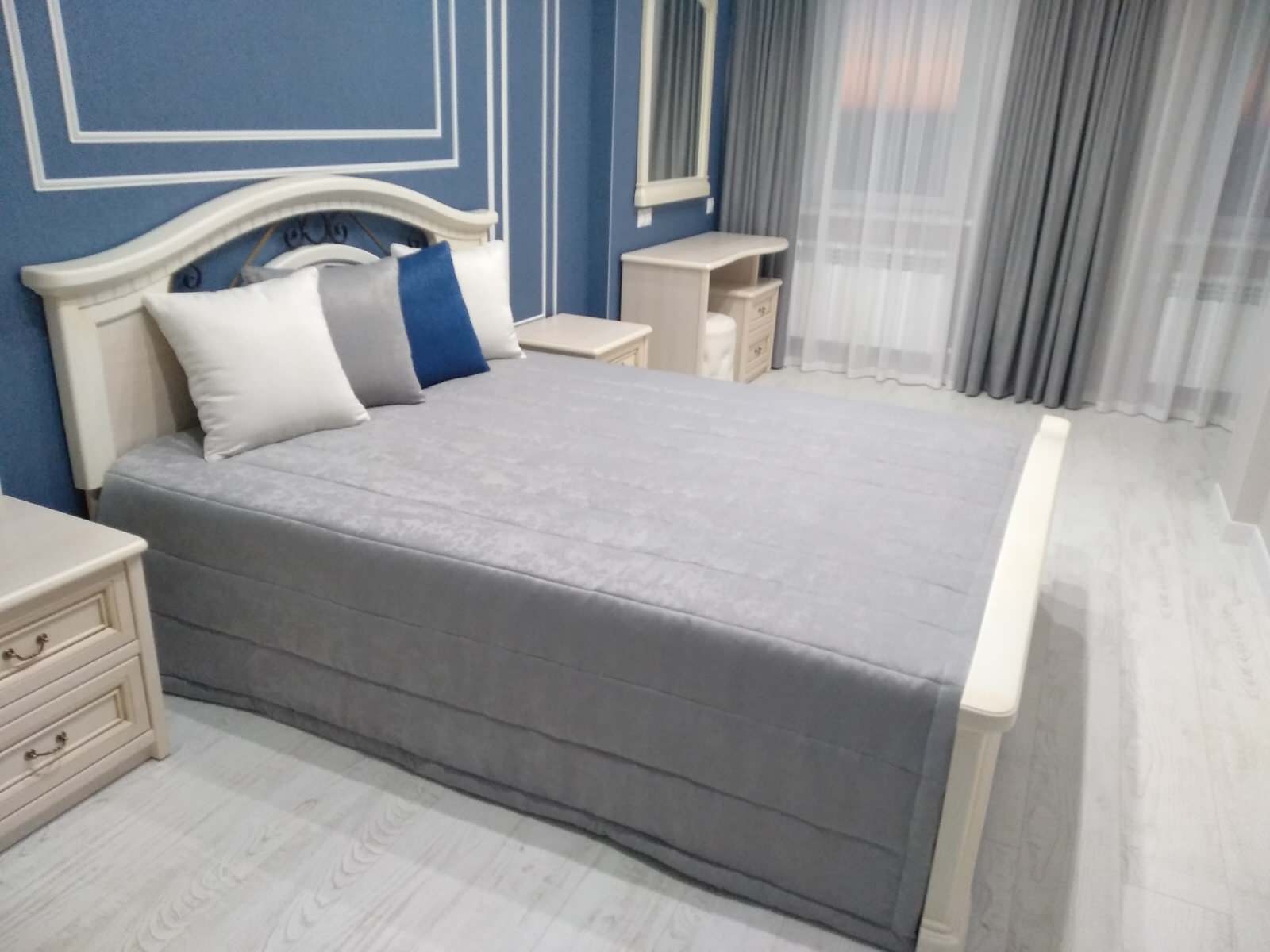 Текстильное оформление 3-х  квартиры