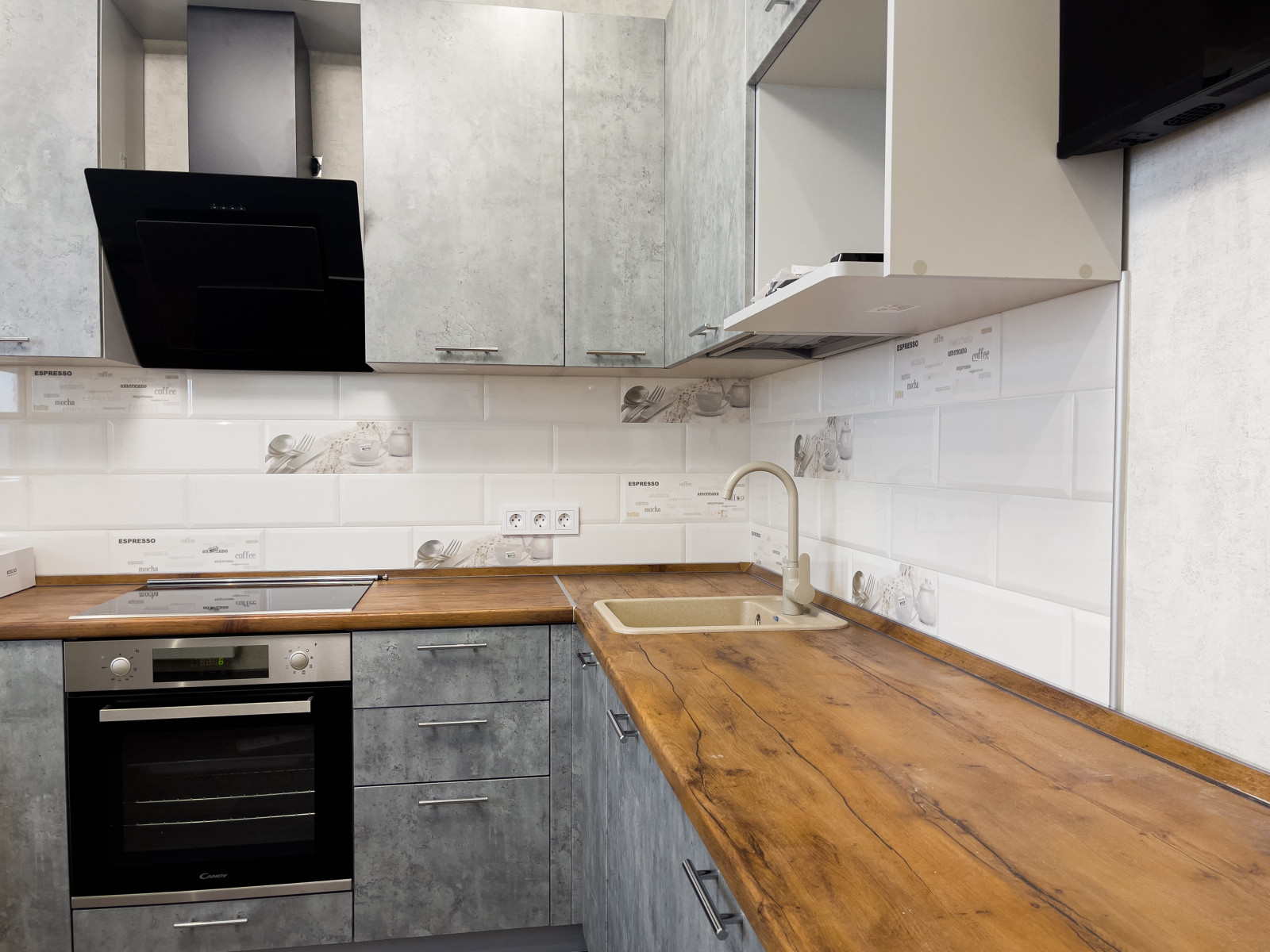 Однокомнатная квартира с контрастной отделкой санузла