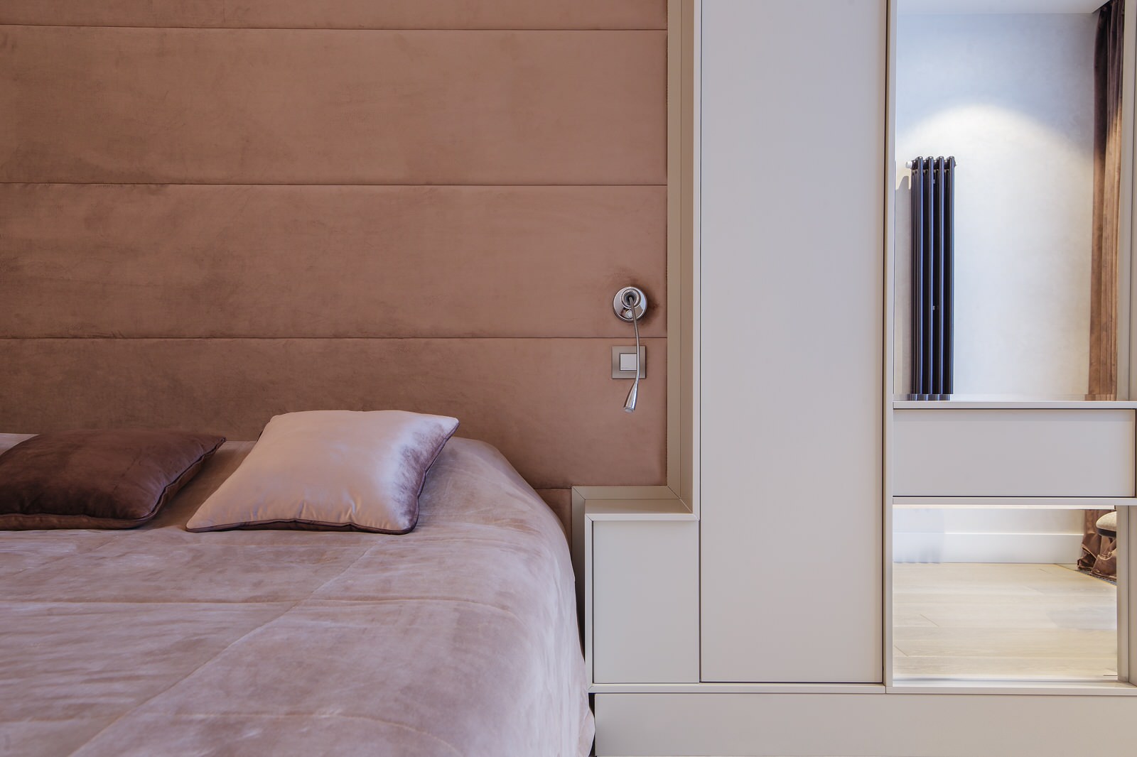 Двух этажная квартира для большой семьи, 210 кв м