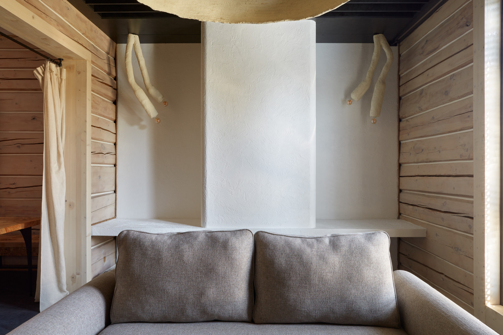 Кухня-гостиная с двухъярусной детской