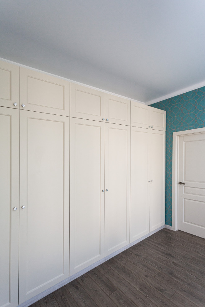 Шкаф в спальню в стиле современная классика