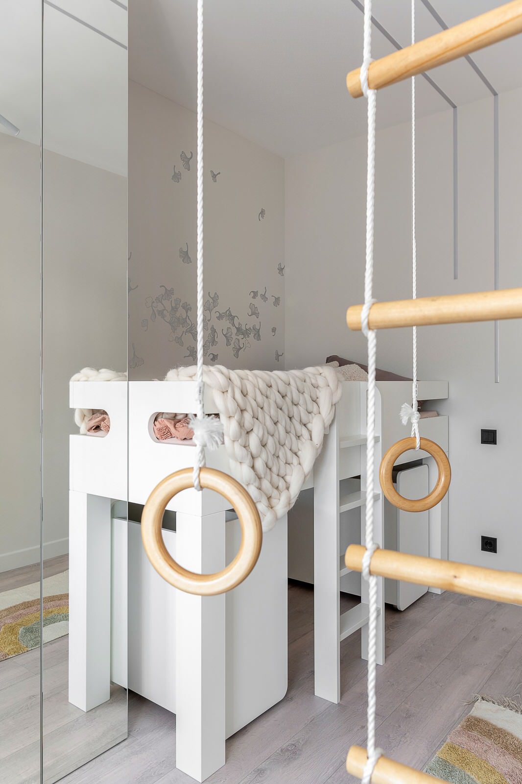 Реализованный проект двухэтажной квартиры в г.Находка