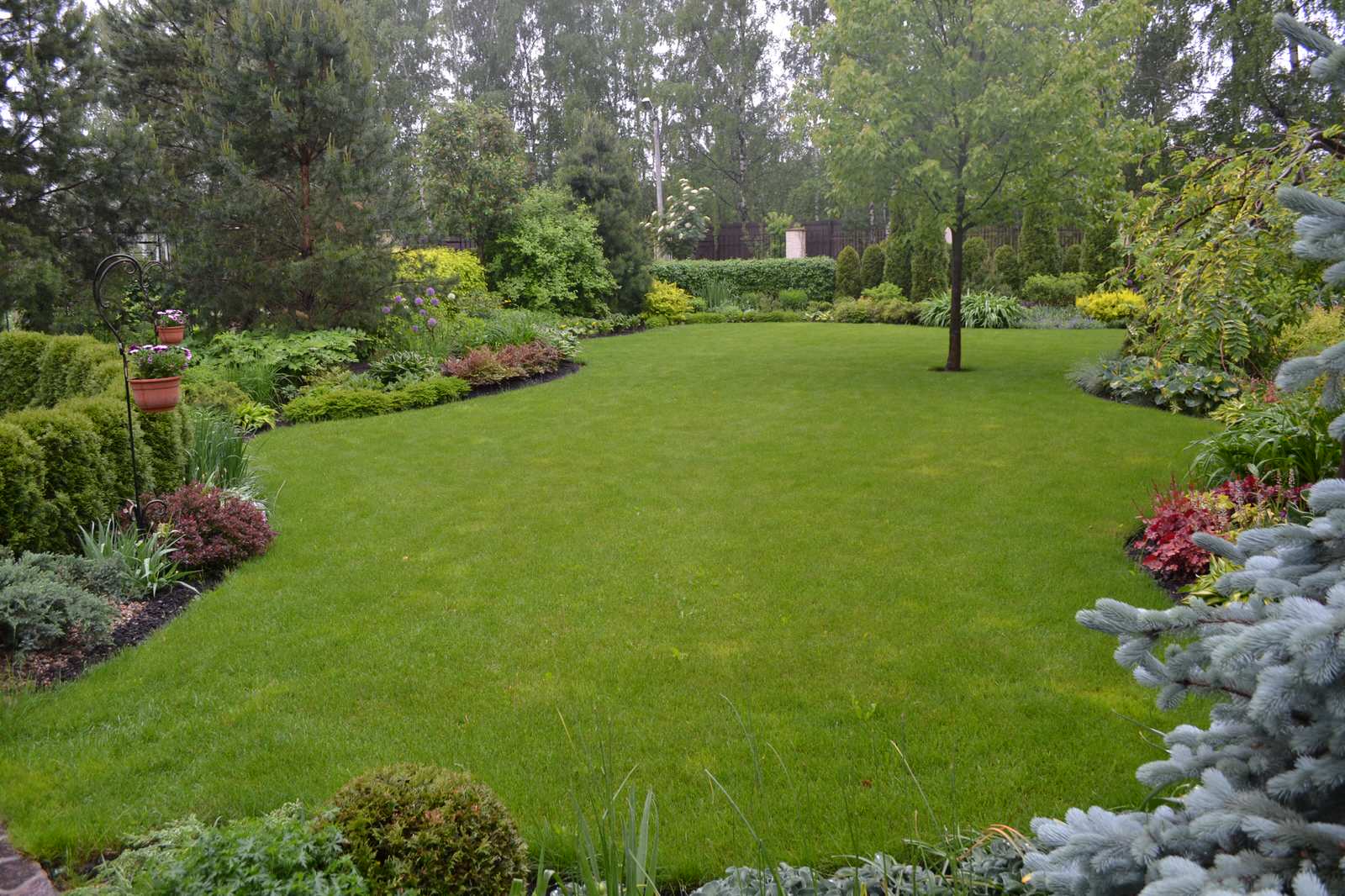 Обложка проекта: Сад Шехерезады в поселке Старбеево