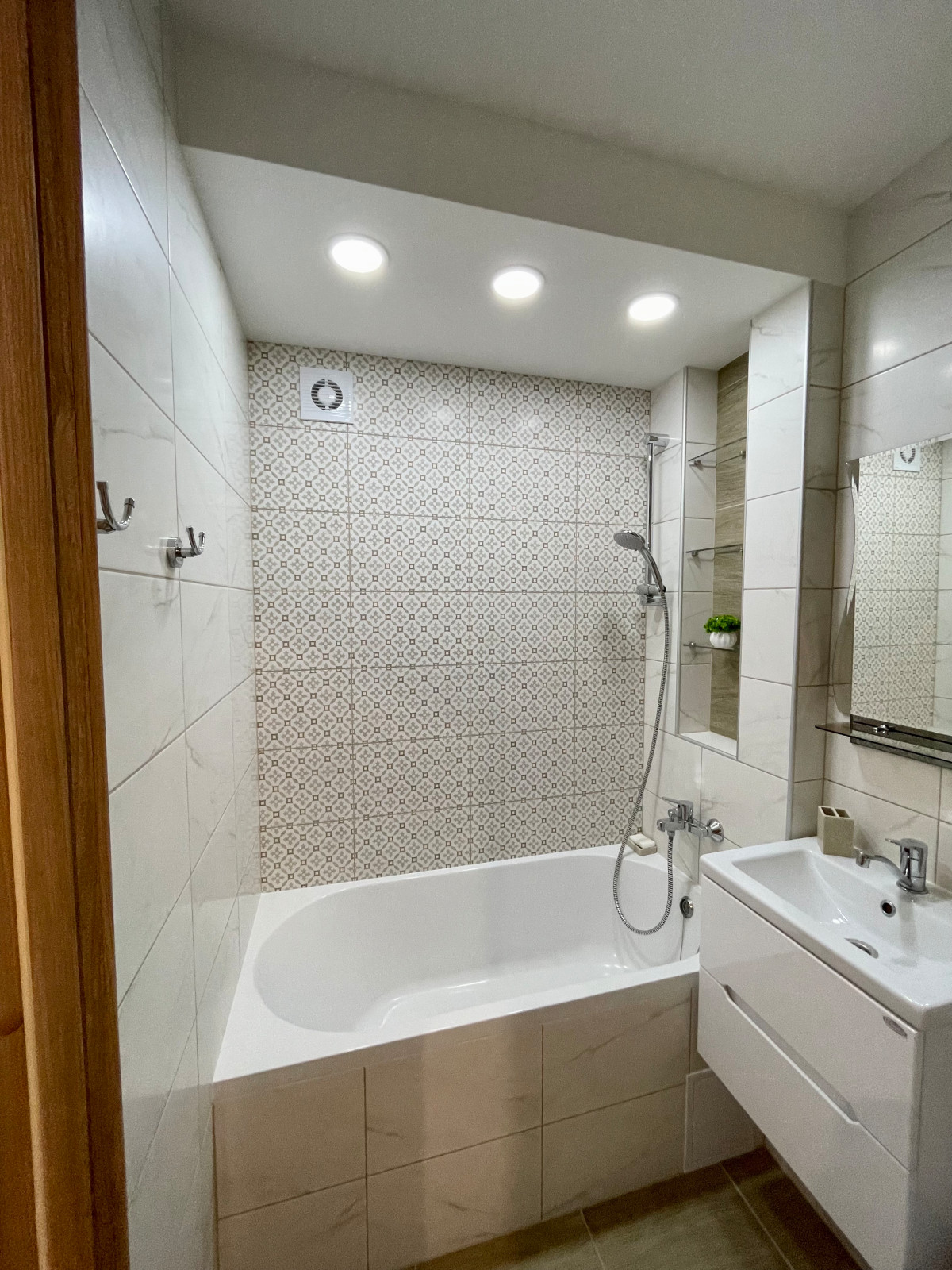 Обложка проекта: Ванная на Молодогвардейской №3