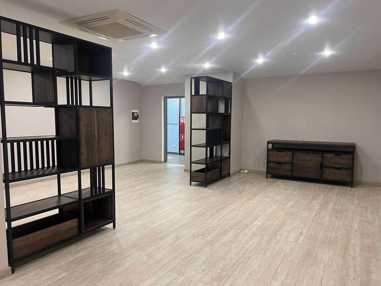 Офис лофт массив