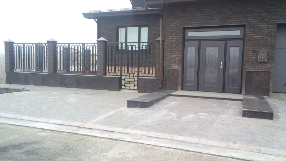 Обложка проекта: Металлическое ограждение и калитка