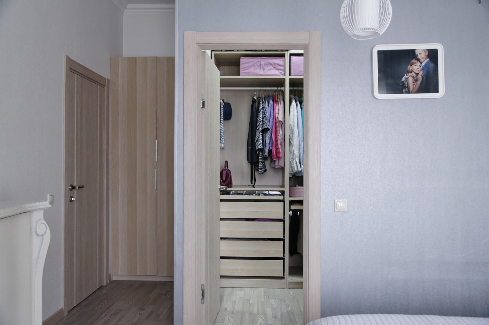 Пудровые оттенки и элегантная геометрия.