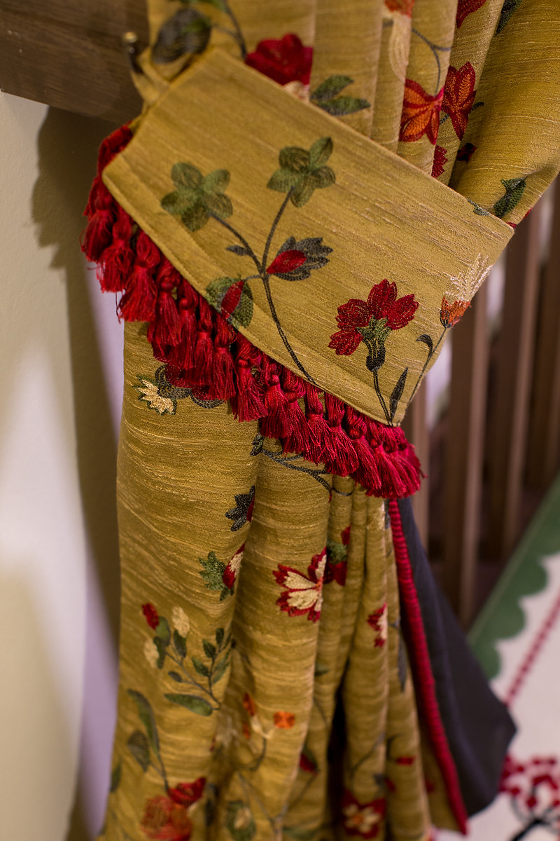 Обложка проекта: Окно на лестнице