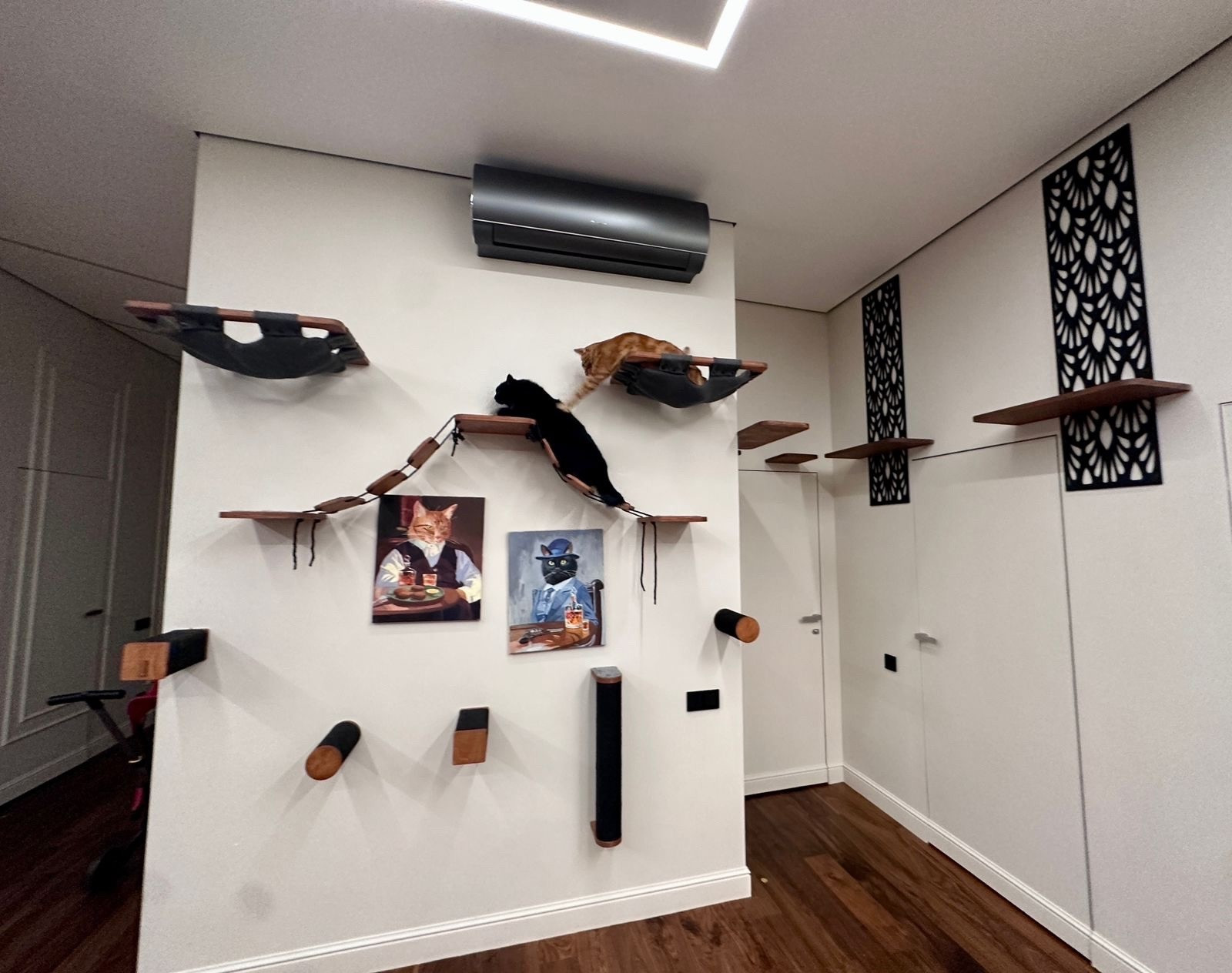 Настенный игровой комплекс для кошек