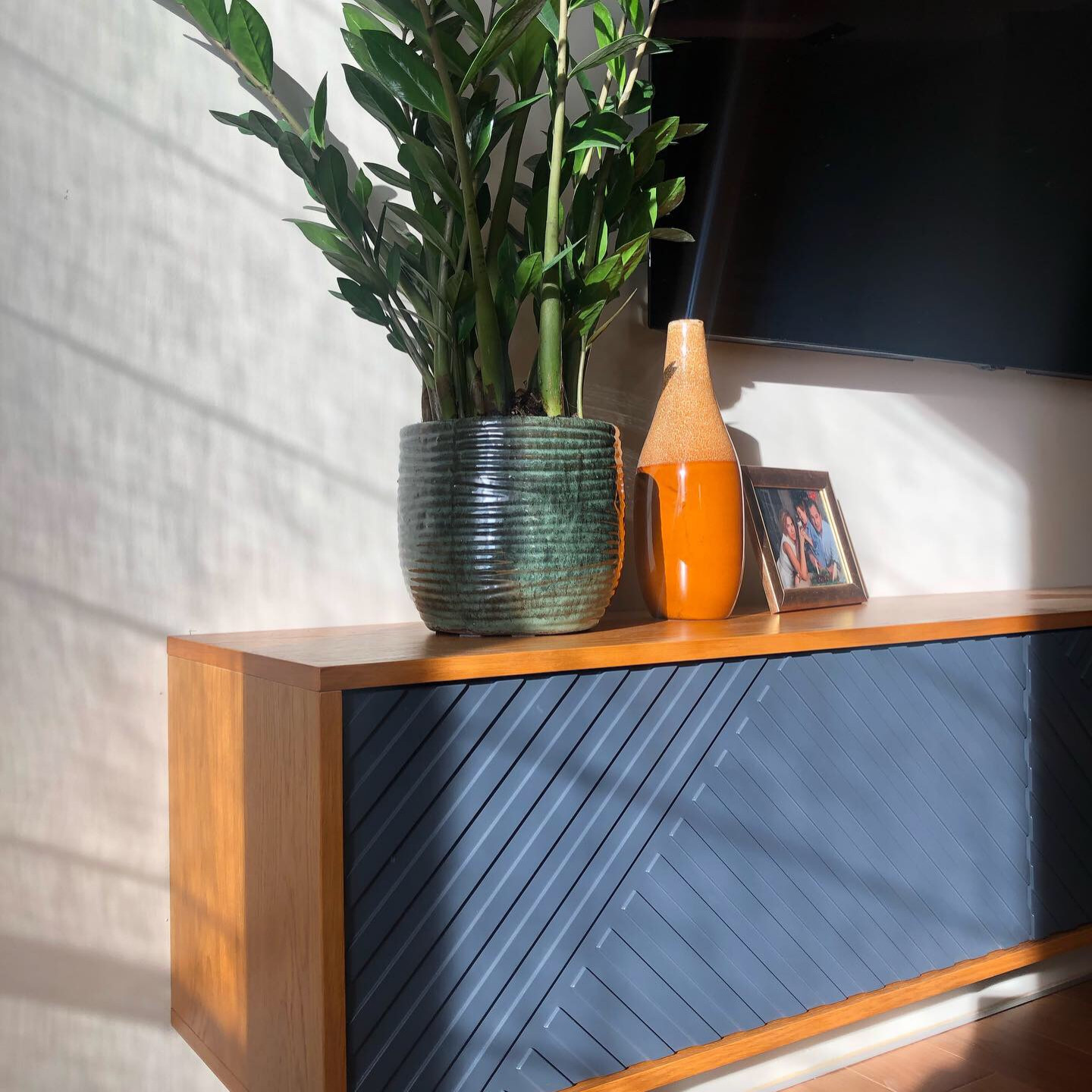 дизайн - проект квартиры 84 м2 с гостиной 42 м2