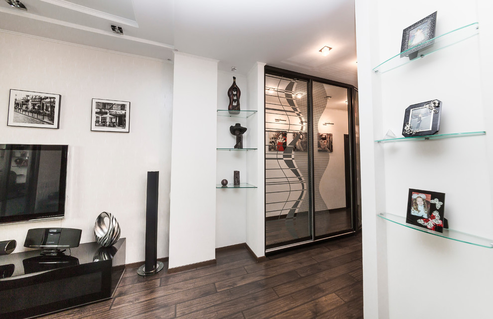 2-х комнатная квартира в черно-белых тонах с акцентами красного