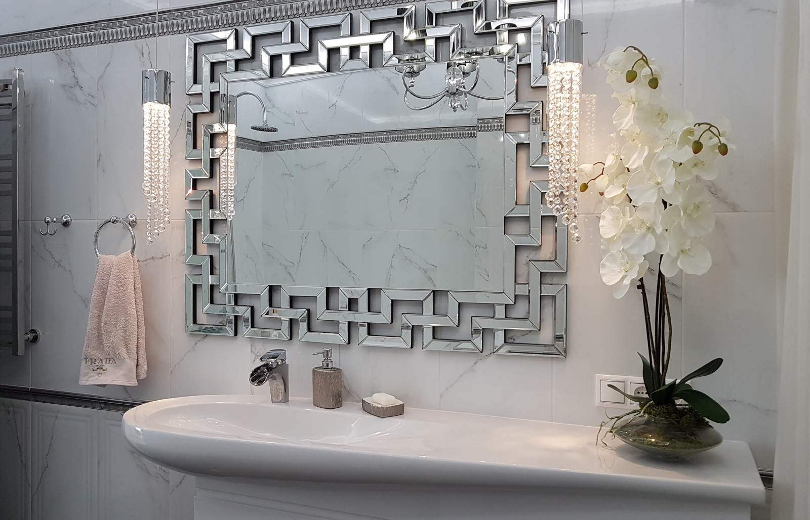 Замок снежной королевой