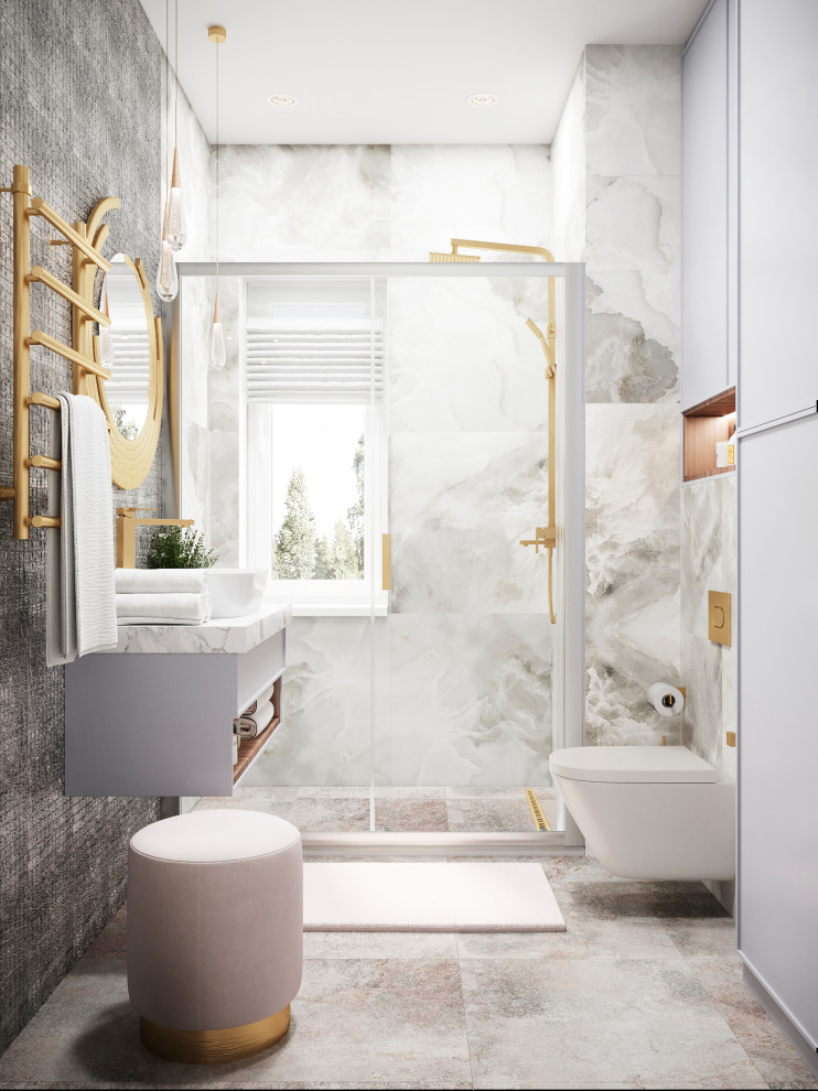 Санузел с душем на первом этаже