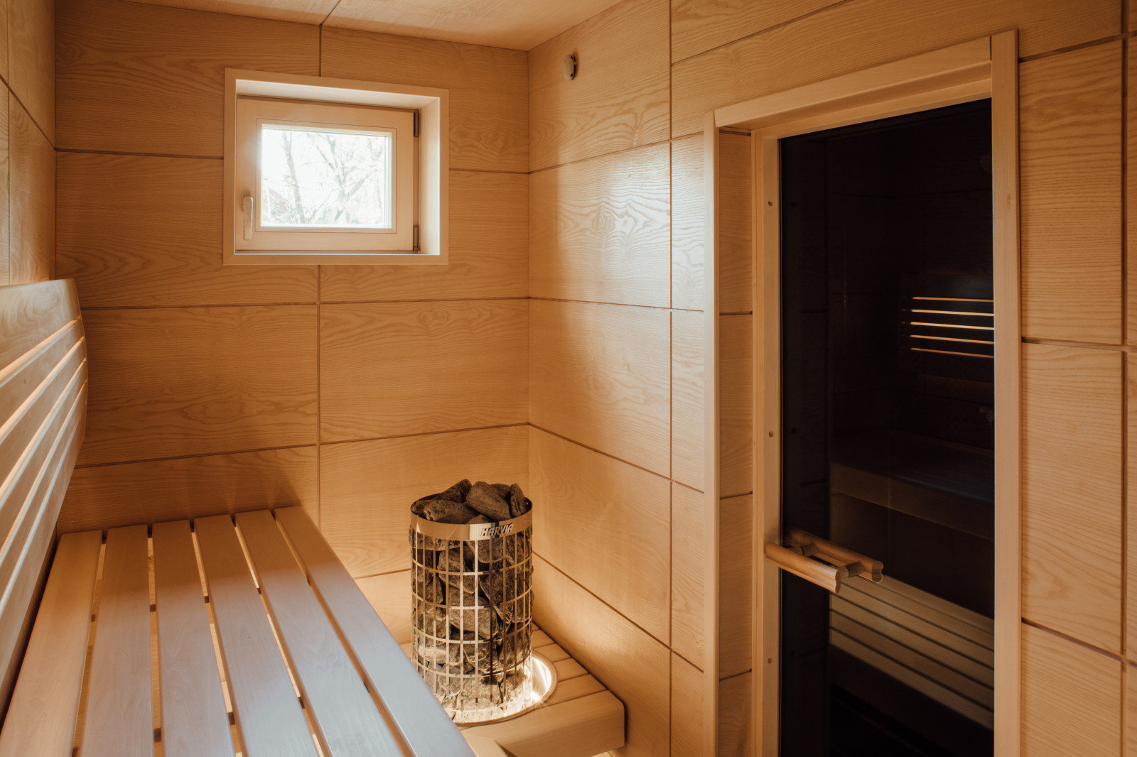 Панели для саун и помещений с повышенной влажностью.