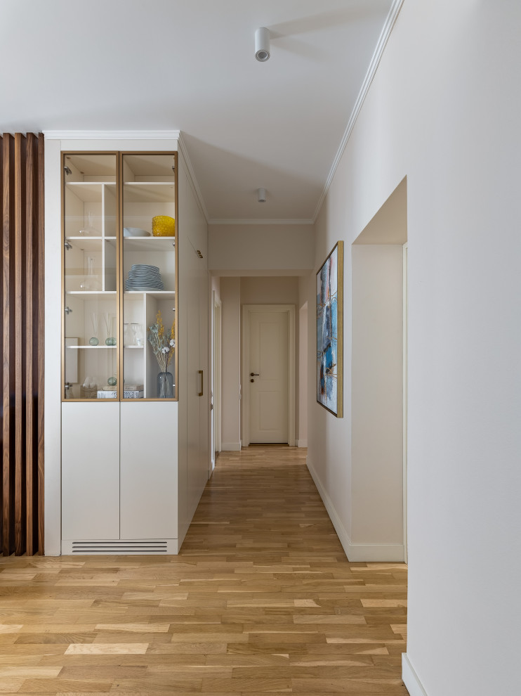 Квартира с желтым диваном