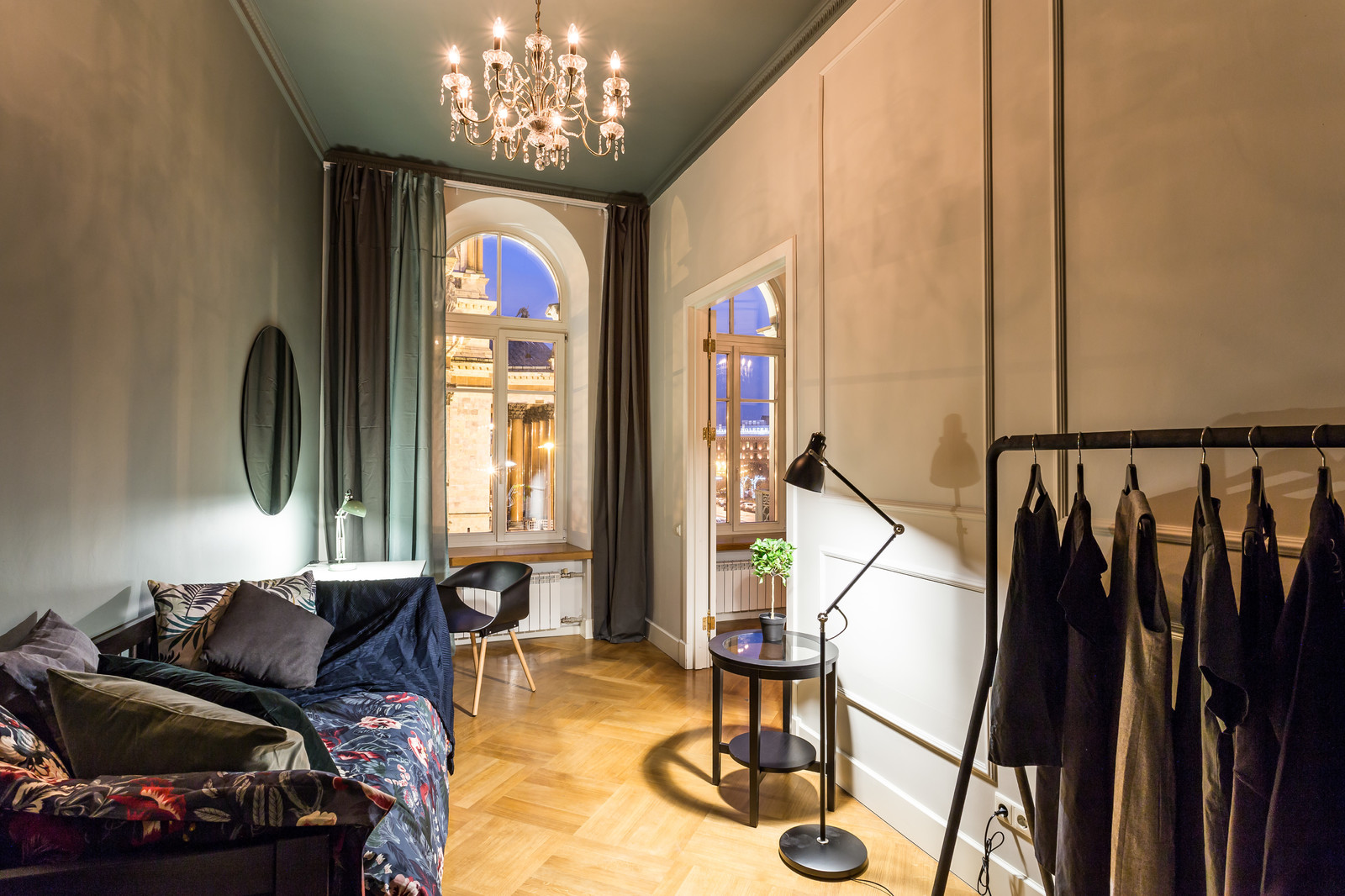 Квартира напротив Исаакиевского собора