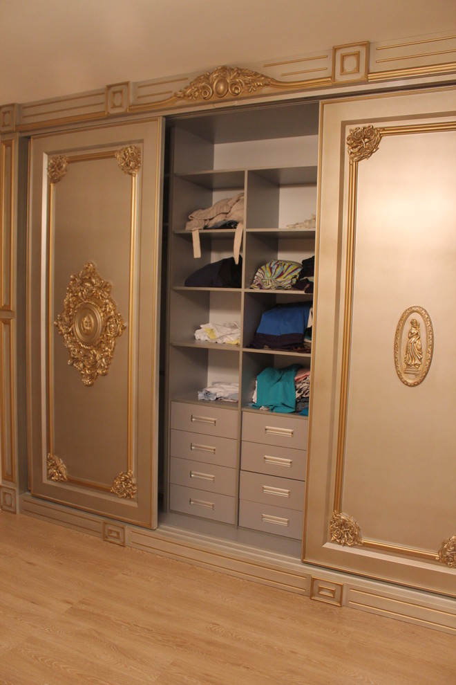 Производим мебель