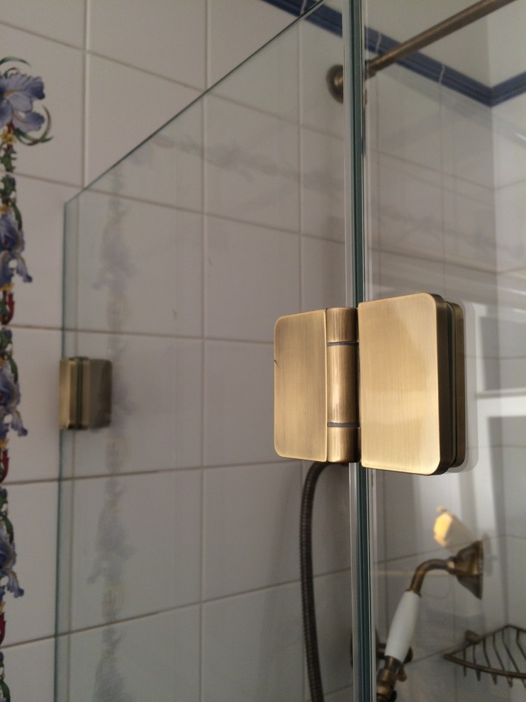 Стеклянная складная шторка на ванну от SPRINZ Германия