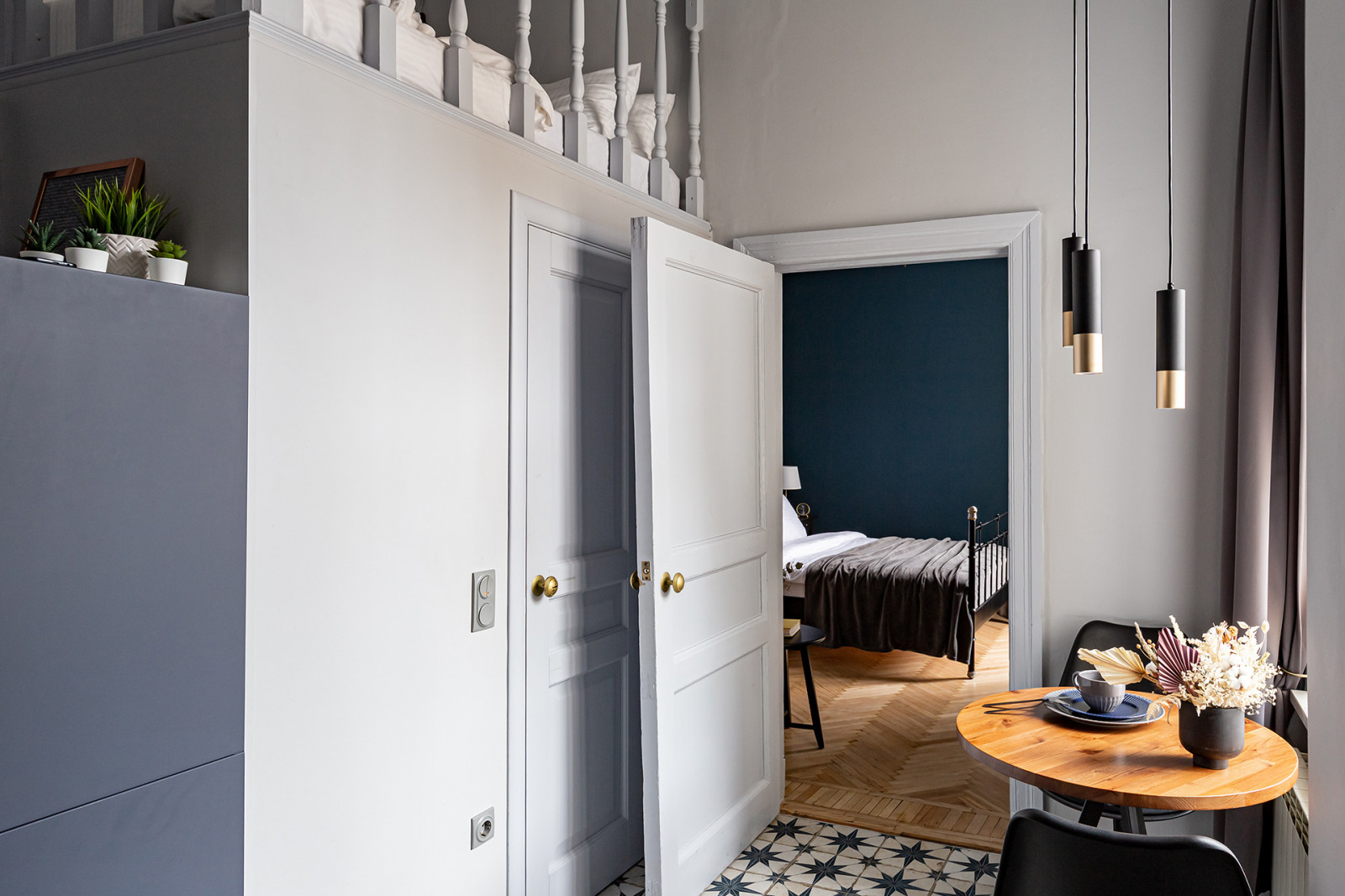 Квартира в парижско-петербургском стиле